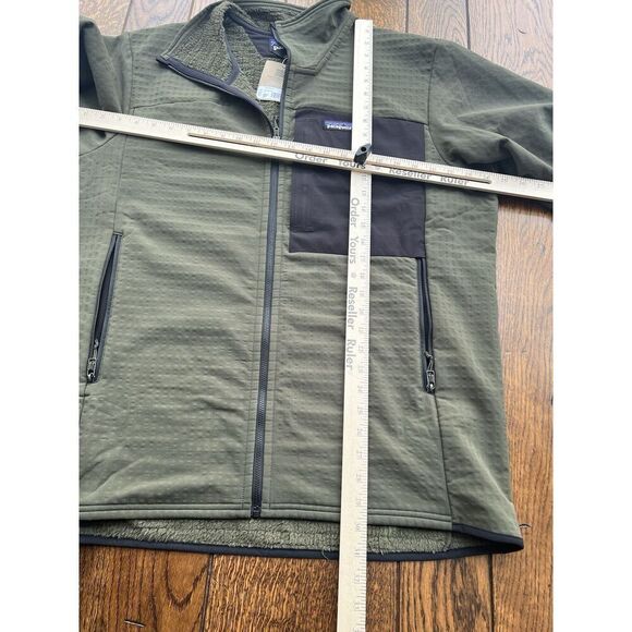 Patagonia Men's R2 TechFace Jacket Pine Needle Green NWT Size XL - Picture 8 of 8